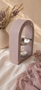 Brûle-fondants Odissa Arche Lilas Poudré – vue latérale, détail de la matière minérale