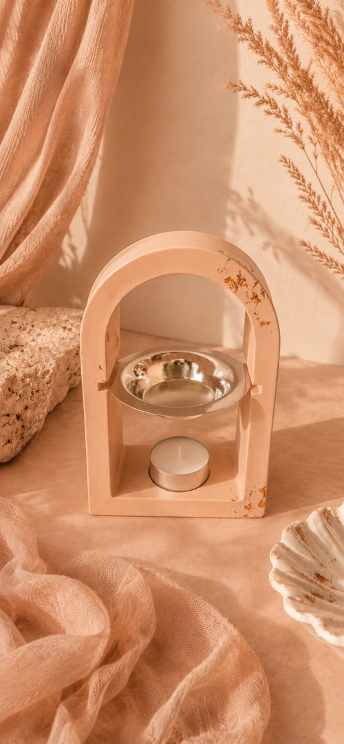 Brûle-fondants artisanal Odissa Arche Nude & Cuivré en résine minérale – vue de face
