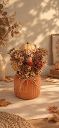 Petite composition d'automne, modèle tons froids : rose bordeaux, prune et brun poudré sur pot terracotta